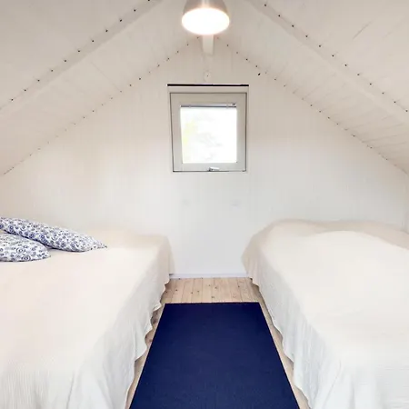 3 Bedroom Gorgeous In Skødshoved Strand