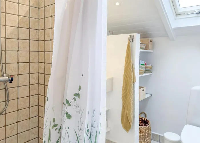 3 Bedroom Gorgeous In Holiday home *